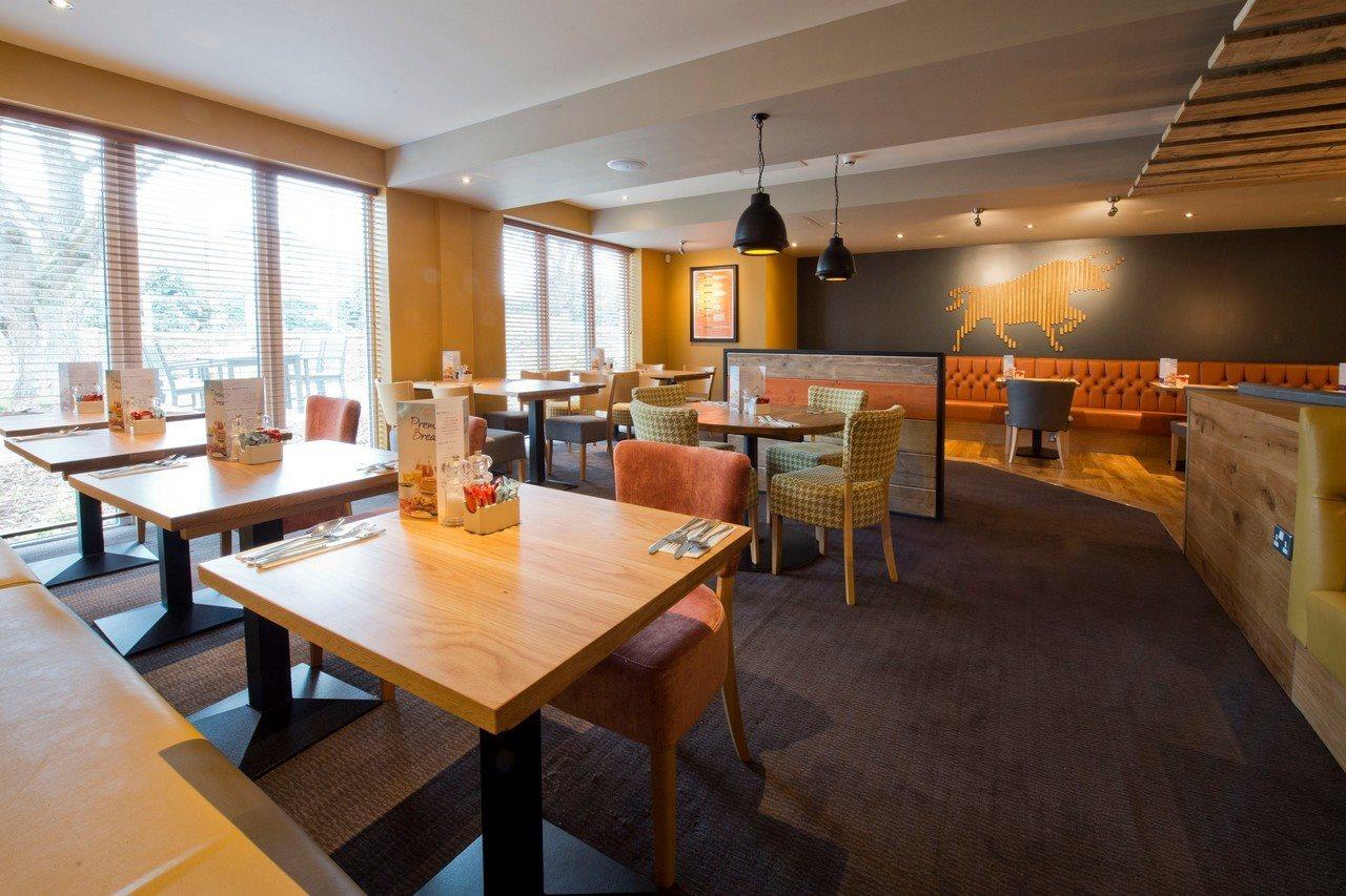 Premier Inn Ware Exterior foto