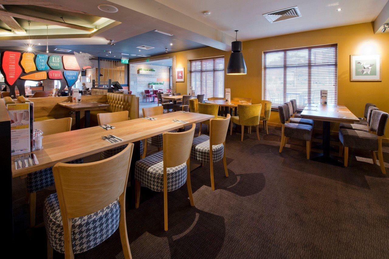 Premier Inn Ware Exterior foto